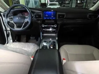 인천외제차중고 매물 사진 3 - 익스플로러 6세대 2.3 AWD 리미티드, 2022년 44,384km